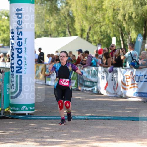 01.09.2024 - 17. Tribühne Triathlon Michael Strokosch http://msf.ph/oto/6902152 01.09.2024 11:00:52 Ziel 181, 1066 meine-sportfotos.de