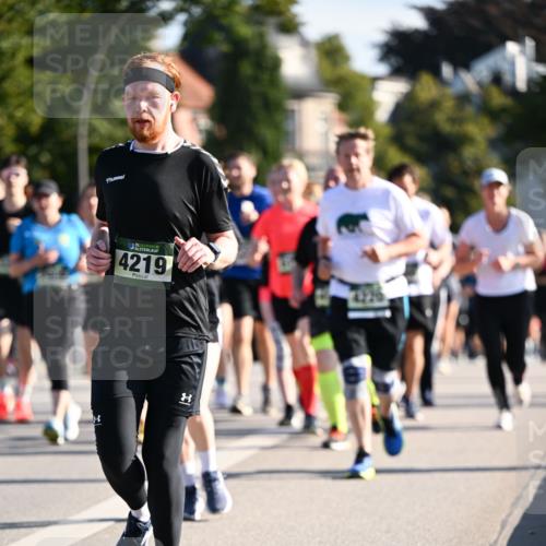 01.09.2024 - BARMER Alsterlauf Dr. Thomas Lammeyer http://msf.ph/oto/6902156 01.09.2024 09:39:15 Laufen 135, 4219 meine-sportfotos.de