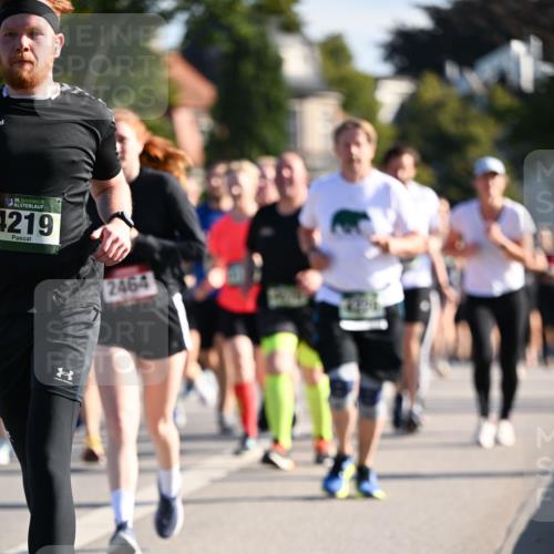 01.09.2024 - BARMER Alsterlauf Dr. Thomas Lammeyer http://msf.ph/oto/6902187 01.09.2024 09:39:16 Laufen 35, 4219, 2464 meine-sportfotos.de