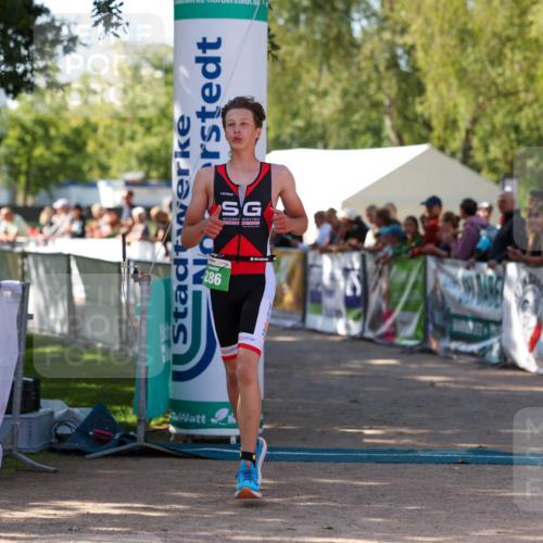 01.09.2024 - 17. Tribühne Triathlon Michael Strokosch http://msf.ph/oto/6902191 01.09.2024 11:01:10 Ziel 286, 297 meine-sportfotos.de