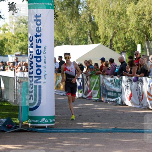 01.09.2024 - 17. Tribühne Triathlon Michael Strokosch http://msf.ph/oto/6902326 01.09.2024 11:01:22 Ziel 228, 232, 277 meine-sportfotos.de