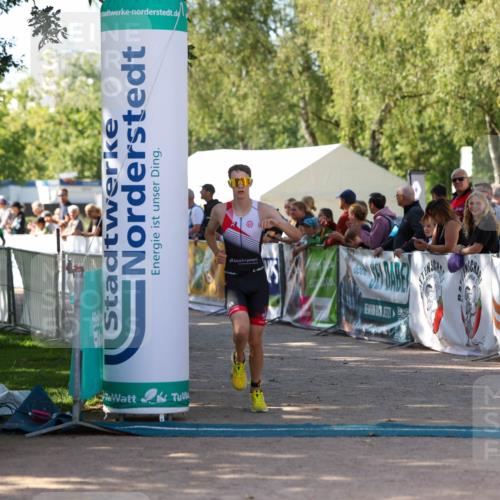 01.09.2024 - 17. Tribühne Triathlon Michael Strokosch http://msf.ph/oto/6902346 01.09.2024 11:01:22 Ziel 228, 232, 277 meine-sportfotos.de