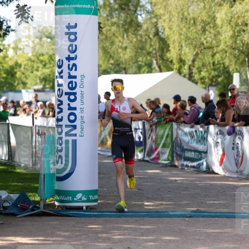 01.09.2024 - 17. Tribühne Triathlon Michael Strokosch http://msf.ph/oto/6902350 01.09.2024 11:01:22 Ziel 228, 232, 277 meine-sportfotos.de