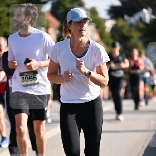 01.09.2024 - BARMER Alsterlauf Dr. Thomas Lammeyer http://msf.ph/oto/6902359 01.09.2024 09:39:20 Laufen 8066 meine-sportfotos.de