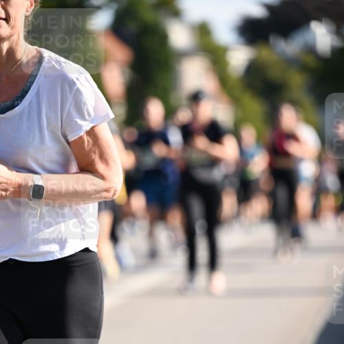 01.09.2024 - BARMER Alsterlauf Dr. Thomas Lammeyer http://msf.ph/oto/6902394 01.09.2024 09:39:21 Laufen  meine-sportfotos.de