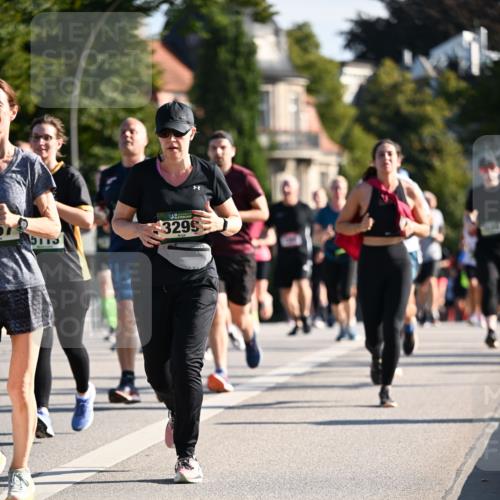 01.09.2024 - BARMER Alsterlauf Dr. Thomas Lammeyer http://msf.ph/oto/6902411 01.09.2024 09:39:23 Laufen 3299 meine-sportfotos.de