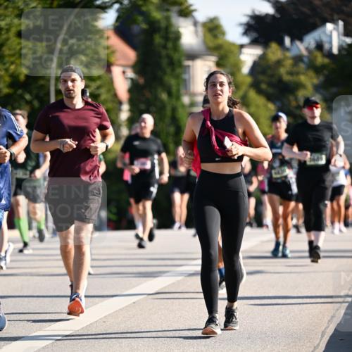 01.09.2024 - BARMER Alsterlauf Dr. Thomas Lammeyer http://msf.ph/oto/6902463 01.09.2024 09:39:24 Laufen  meine-sportfotos.de