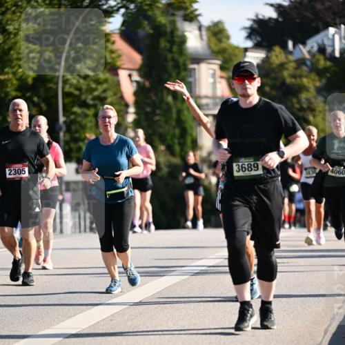 01.09.2024 - BARMER Alsterlauf Dr. Thomas Lammeyer http://msf.ph/oto/6902539 01.09.2024 09:39:28 Laufen 2305, 3689, 1830, 4060 meine-sportfotos.de