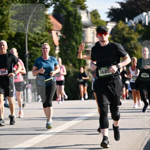 01.09.2024 - BARMER Alsterlauf Dr. Thomas Lammeyer http://msf.ph/oto/6902547 01.09.2024 09:39:28 Laufen 2305, 3689, 4060, 343 meine-sportfotos.de