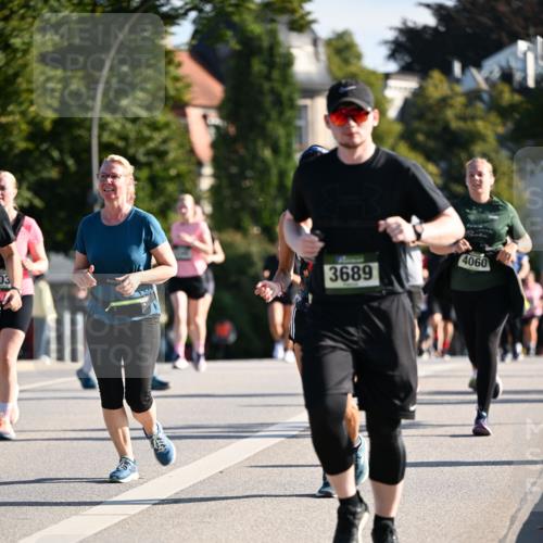 01.09.2024 - BARMER Alsterlauf Dr. Thomas Lammeyer http://msf.ph/oto/6902562 01.09.2024 09:39:28 Laufen 03, 3689, 4060 meine-sportfotos.de