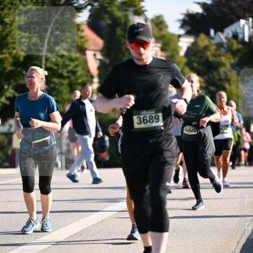 01.09.2024 - BARMER Alsterlauf Dr. Thomas Lammeyer http://msf.ph/oto/6902569 01.09.2024 09:39:29 Laufen 3689, 4060 meine-sportfotos.de