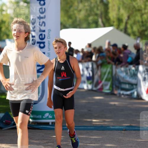 01.09.2024 - 17. Tribühne Triathlon Michael Strokosch http://msf.ph/oto/6902679 01.09.2024 11:01:45 Ziel 200, 292 meine-sportfotos.de
