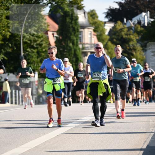 01.09.2024 - BARMER Alsterlauf Dr. Thomas Lammeyer http://msf.ph/oto/6902812 01.09.2024 09:39:37 Laufen 8206, 2163, 2163 meine-sportfotos.de