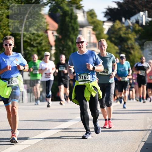 01.09.2024 - BARMER Alsterlauf Dr. Thomas Lammeyer http://msf.ph/oto/6902888 01.09.2024 09:39:39 Laufen 8206, 2163, 2162, 5068 meine-sportfotos.de