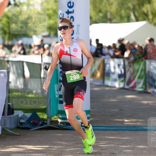 01.09.2024 - 17. Tribühne Triathlon Michael Strokosch http://msf.ph/oto/6902890 01.09.2024 11:02:08 Ziel 198, 210, 288 meine-sportfotos.de