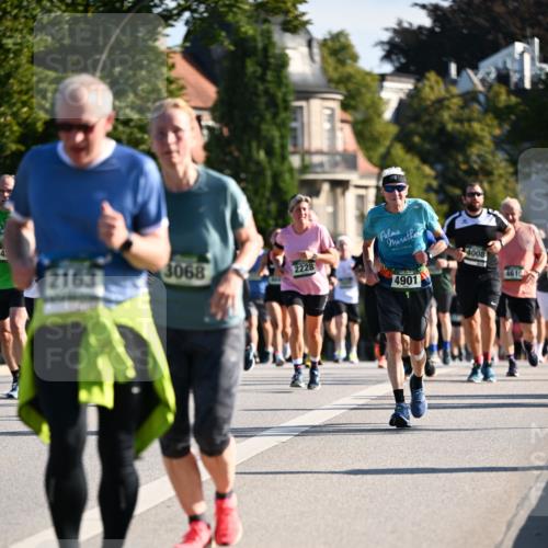 01.09.2024 - BARMER Alsterlauf Dr. Thomas Lammeyer http://msf.ph/oto/6902968 01.09.2024 09:39:41 Laufen 2163, 3068, 2228, 4901, 4008, 4610 meine-sportfotos.de