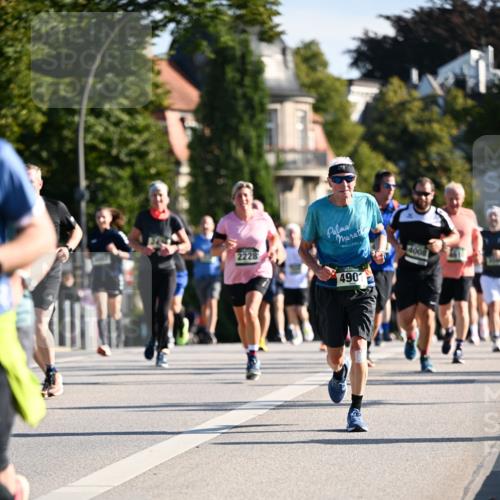 01.09.2024 - BARMER Alsterlauf Dr. Thomas Lammeyer http://msf.ph/oto/6902995 01.09.2024 09:39:42 Laufen 2228, 490, 4008, 4610 meine-sportfotos.de