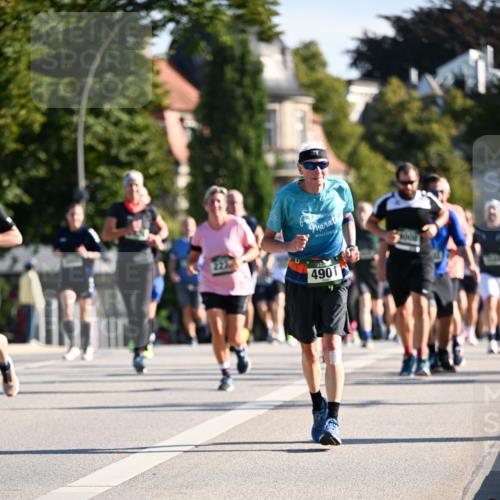 01.09.2024 - BARMER Alsterlauf Dr. Thomas Lammeyer http://msf.ph/oto/6903020 01.09.2024 09:39:43 Laufen 4901 meine-sportfotos.de