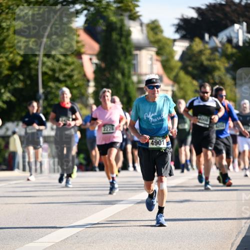 01.09.2024 - BARMER Alsterlauf Dr. Thomas Lammeyer http://msf.ph/oto/6903027 01.09.2024 09:39:43 Laufen 4901 meine-sportfotos.de