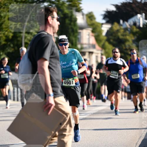 01.09.2024 - BARMER Alsterlauf Dr. Thomas Lammeyer http://msf.ph/oto/6903054 01.09.2024 09:39:44 Laufen 4901, 4202 meine-sportfotos.de