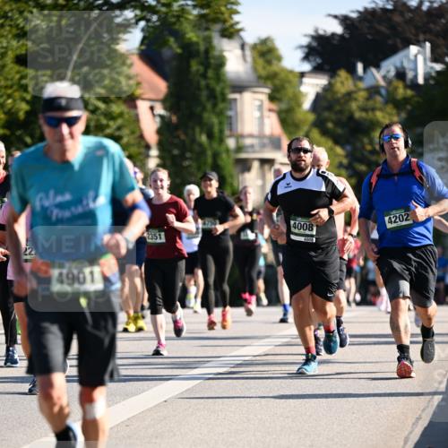 01.09.2024 - BARMER Alsterlauf Dr. Thomas Lammeyer http://msf.ph/oto/6903094 01.09.2024 09:39:45 Laufen 22, 4901, 2351, 4008, 4008, 4202 meine-sportfotos.de