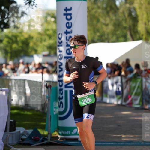 01.09.2024 - 17. Tribühne Triathlon Michael Strokosch http://msf.ph/oto/6903122 01.09.2024 11:03:09 Ziel 206, 265 meine-sportfotos.de