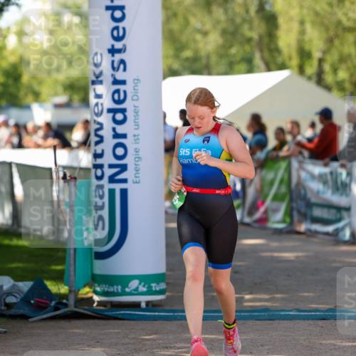 01.09.2024 - 17. Tribühne Triathlon Michael Strokosch http://msf.ph/oto/6903178 01.09.2024 11:03:14 Ziel 227, 265 meine-sportfotos.de