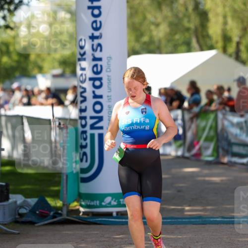01.09.2024 - 17. Tribühne Triathlon Michael Strokosch http://msf.ph/oto/6903182 01.09.2024 11:03:15 Ziel 227, 265 meine-sportfotos.de