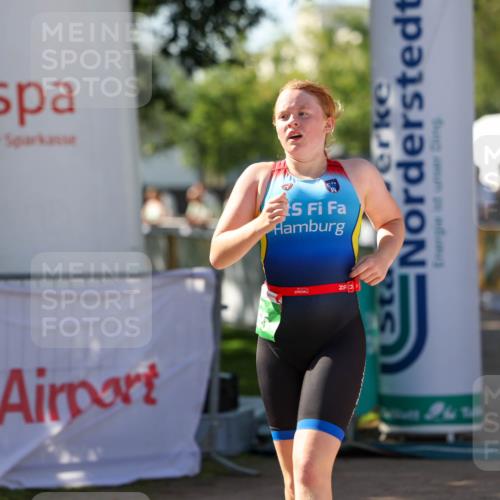 01.09.2024 - 17. Tribühne Triathlon Michael Strokosch http://msf.ph/oto/6903198 01.09.2024 11:03:15 Ziel 227, 265 meine-sportfotos.de