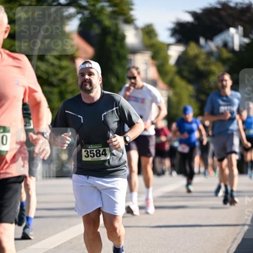 01.09.2024 - BARMER Alsterlauf Dr. Thomas Lammeyer http://msf.ph/oto/6903269 01.09.2024 09:39:50 Laufen 0, 135, 3584 meine-sportfotos.de