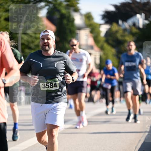 01.09.2024 - BARMER Alsterlauf Dr. Thomas Lammeyer http://msf.ph/oto/6903288 01.09.2024 09:39:50 Laufen 1835, 3584 meine-sportfotos.de