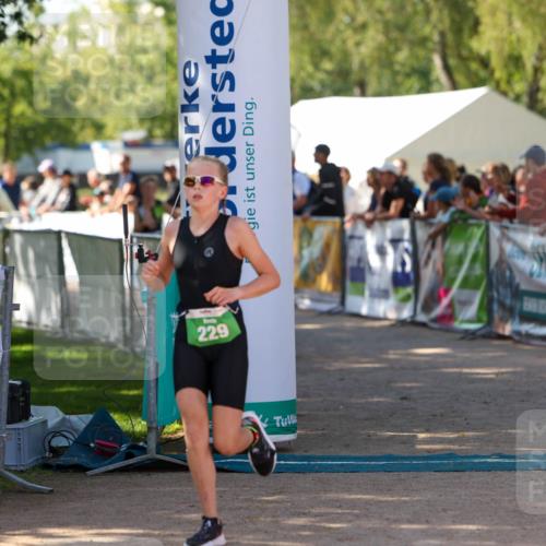 01.09.2024 - 17. Tribühne Triathlon Michael Strokosch http://msf.ph/oto/6903294 01.09.2024 11:03:24 Ziel 227, 229, 233 meine-sportfotos.de
