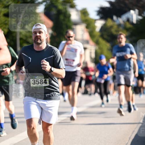 01.09.2024 - BARMER Alsterlauf Dr. Thomas Lammeyer http://msf.ph/oto/6903297 01.09.2024 09:39:51 Laufen 35, 3584 meine-sportfotos.de