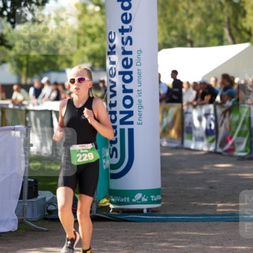 01.09.2024 - 17. Tribühne Triathlon Michael Strokosch http://msf.ph/oto/6903306 01.09.2024 11:03:24 Ziel 227, 229, 233 meine-sportfotos.de