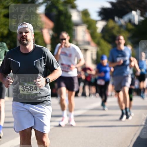 01.09.2024 - BARMER Alsterlauf Dr. Thomas Lammeyer http://msf.ph/oto/6903310 01.09.2024 09:39:51 Laufen 35, 3584 meine-sportfotos.de