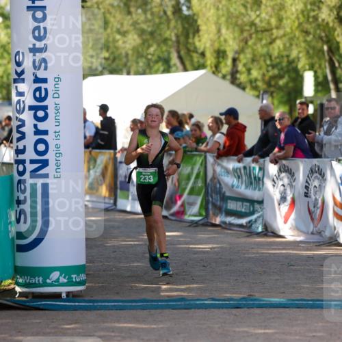 01.09.2024 - 17. Tribühne Triathlon Michael Strokosch http://msf.ph/oto/6903312 01.09.2024 11:03:27 Ziel 229, 233 meine-sportfotos.de