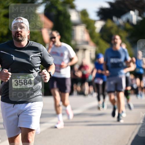 01.09.2024 - BARMER Alsterlauf Dr. Thomas Lammeyer http://msf.ph/oto/6903321 01.09.2024 09:39:51 Laufen 635, 3584 meine-sportfotos.de