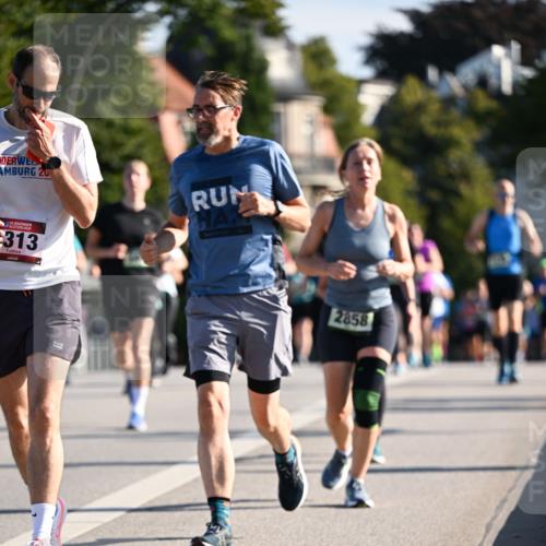 01.09.2024 - BARMER Alsterlauf Dr. Thomas Lammeyer http://msf.ph/oto/6903387 01.09.2024 09:39:53 Laufen 20, 135, 313, 2858 meine-sportfotos.de