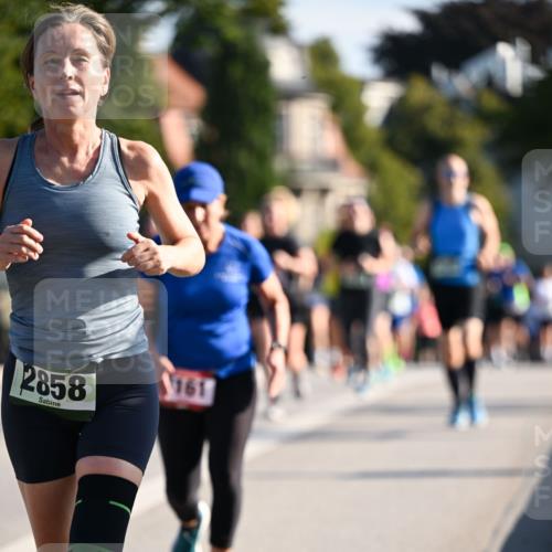 01.09.2024 - BARMER Alsterlauf Dr. Thomas Lammeyer http://msf.ph/oto/6903484 01.09.2024 09:39:55 Laufen 2858, 161 meine-sportfotos.de