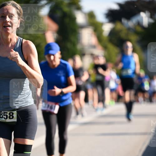 01.09.2024 - BARMER Alsterlauf Dr. Thomas Lammeyer http://msf.ph/oto/6903488 01.09.2024 09:39:56 Laufen 858 meine-sportfotos.de