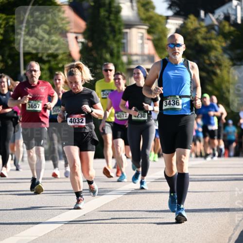01.09.2024 - BARMER Alsterlauf Dr. Thomas Lammeyer http://msf.ph/oto/6903543 01.09.2024 09:39:58 Laufen 3657, 4032, 4072, 230, 3436 meine-sportfotos.de