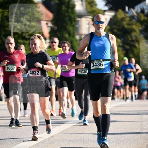01.09.2024 - BARMER Alsterlauf Dr. Thomas Lammeyer http://msf.ph/oto/6903570 01.09.2024 09:39:58 Laufen 3657, 4230, 4032, 3436 meine-sportfotos.de