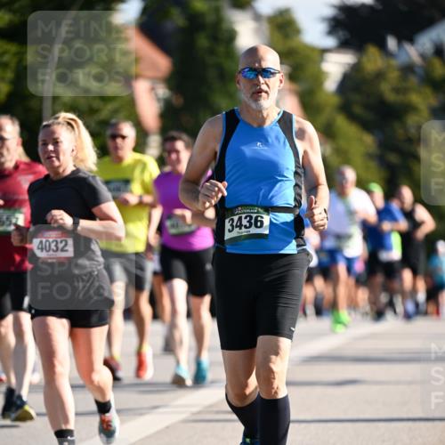 01.09.2024 - BARMER Alsterlauf Dr. Thomas Lammeyer http://msf.ph/oto/6903591 01.09.2024 09:39:59 Laufen 4032, 3436 meine-sportfotos.de