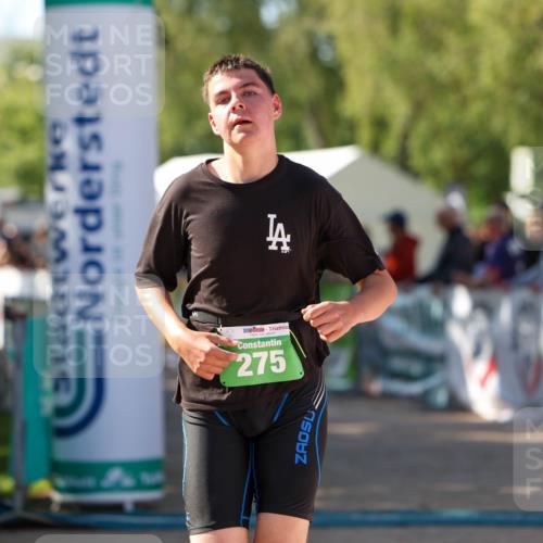 01.09.2024 - 17. Tribühne Triathlon Michael Strokosch http://msf.ph/oto/6903636 01.09.2024 11:03:52 Ziel 213, 245, 275 meine-sportfotos.de