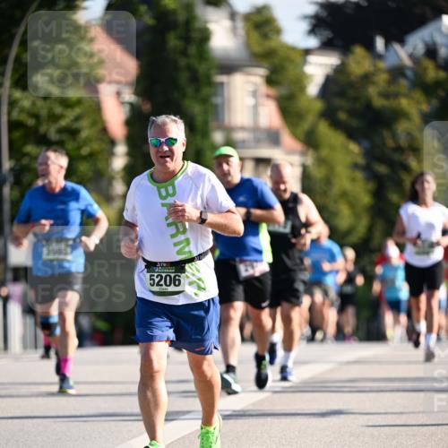01.09.2024 - BARMER Alsterlauf Dr. Thomas Lammeyer http://msf.ph/oto/6903776 01.09.2024 09:40:04 Laufen 5206 meine-sportfotos.de