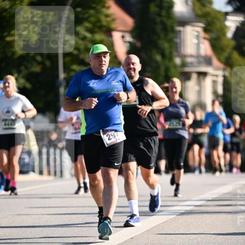 01.09.2024 - BARMER Alsterlauf Dr. Thomas Lammeyer http://msf.ph/oto/6903898 01.09.2024 09:40:07 Laufen  meine-sportfotos.de