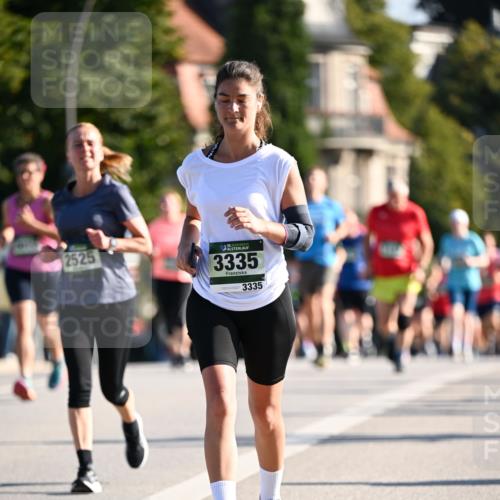 01.09.2024 - BARMER Alsterlauf Dr. Thomas Lammeyer http://msf.ph/oto/6903992 01.09.2024 09:40:10 Laufen 2525, 3335, 3335 meine-sportfotos.de