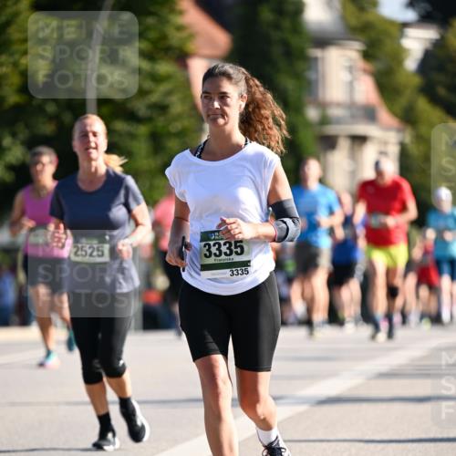 01.09.2024 - BARMER Alsterlauf Dr. Thomas Lammeyer http://msf.ph/oto/6903998 01.09.2024 09:40:10 Laufen 2525, 3335, 3335 meine-sportfotos.de