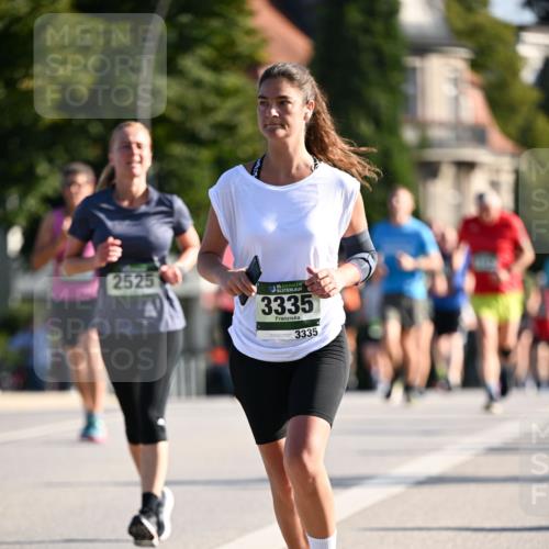 01.09.2024 - BARMER Alsterlauf Dr. Thomas Lammeyer http://msf.ph/oto/6904006 01.09.2024 09:40:10 Laufen 2525, 3335, 3335 meine-sportfotos.de