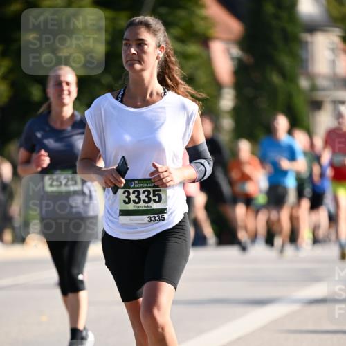 01.09.2024 - BARMER Alsterlauf Dr. Thomas Lammeyer http://msf.ph/oto/6904032 01.09.2024 09:40:11 Laufen 2525, 135, 3335, 3335 meine-sportfotos.de